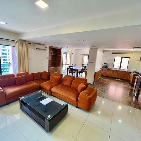 Penthouse Marina Court Vacation Home 4 Bedrooms Kota Kinabalu 14Pax Exterior foto